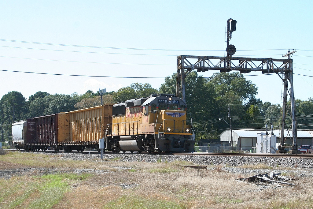 UP 1118 with Searcy turn heading back to Newport